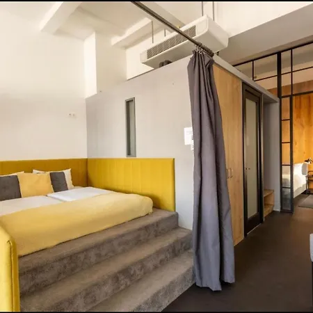 Loft Astoria Superior Apartment *